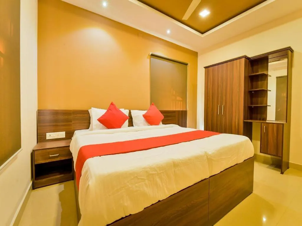 Kadavil Suites Rooms And Apartments Edappally Коччи Индия
