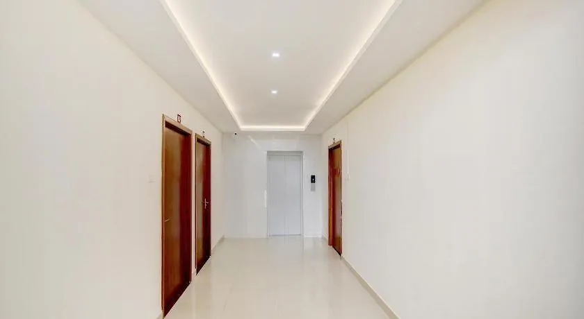 Проживание в семье Kadavil Suites Rooms And Apartments Edappally Коччи Индия